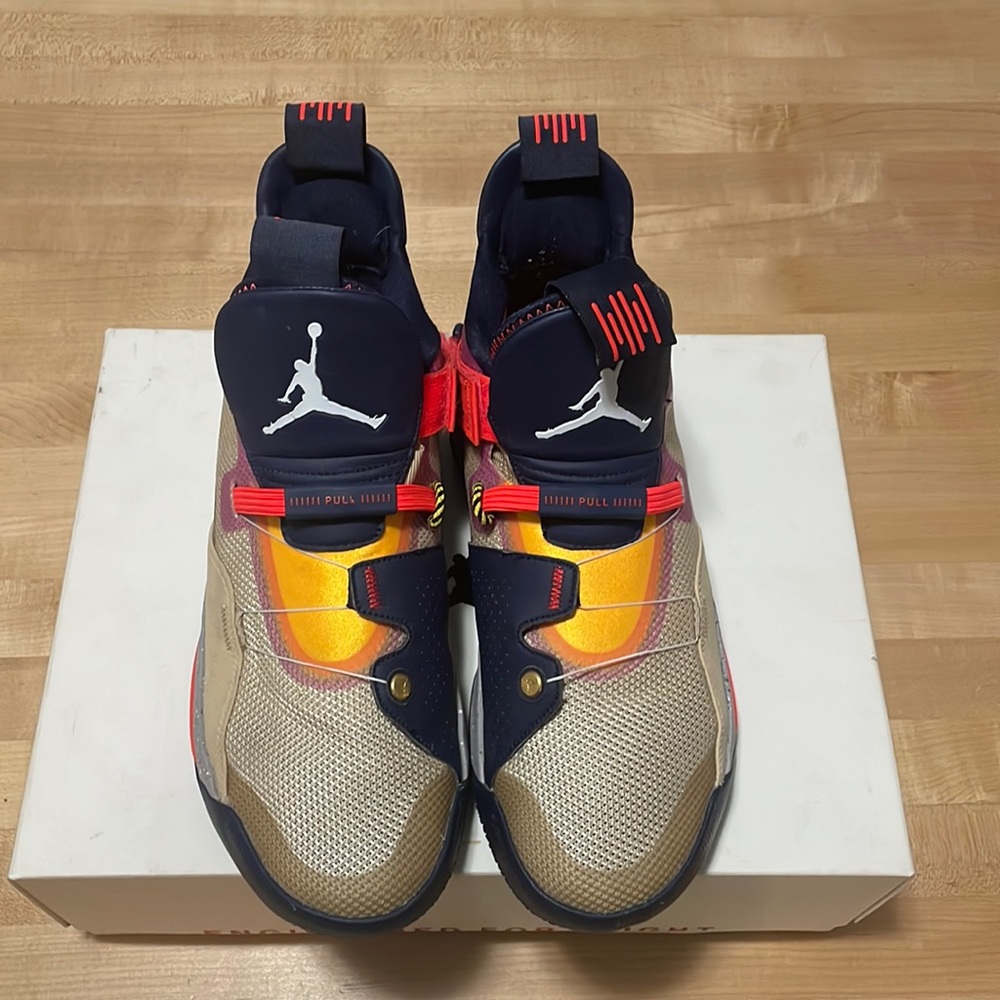 Air Jordan 33 visible utility